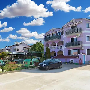 Anka 1223 Apartmán